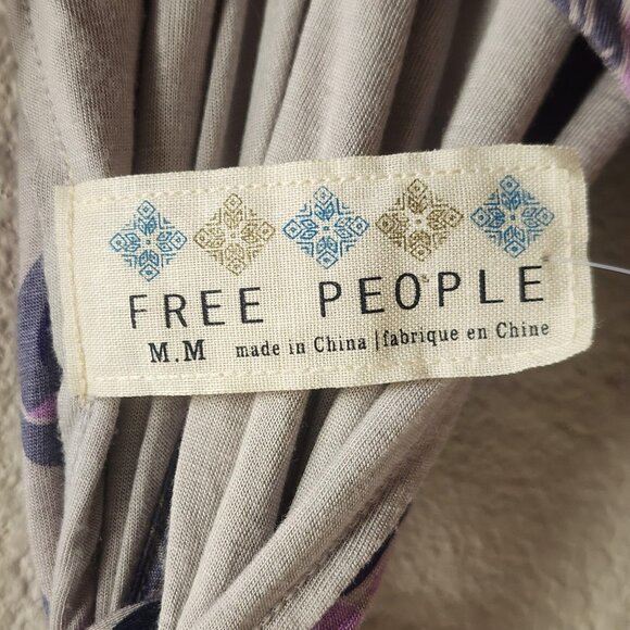 Free People Tank Top Womens Medium Purple Soft Violet Floral Racerback Boho NWT - Picture 6 of 12